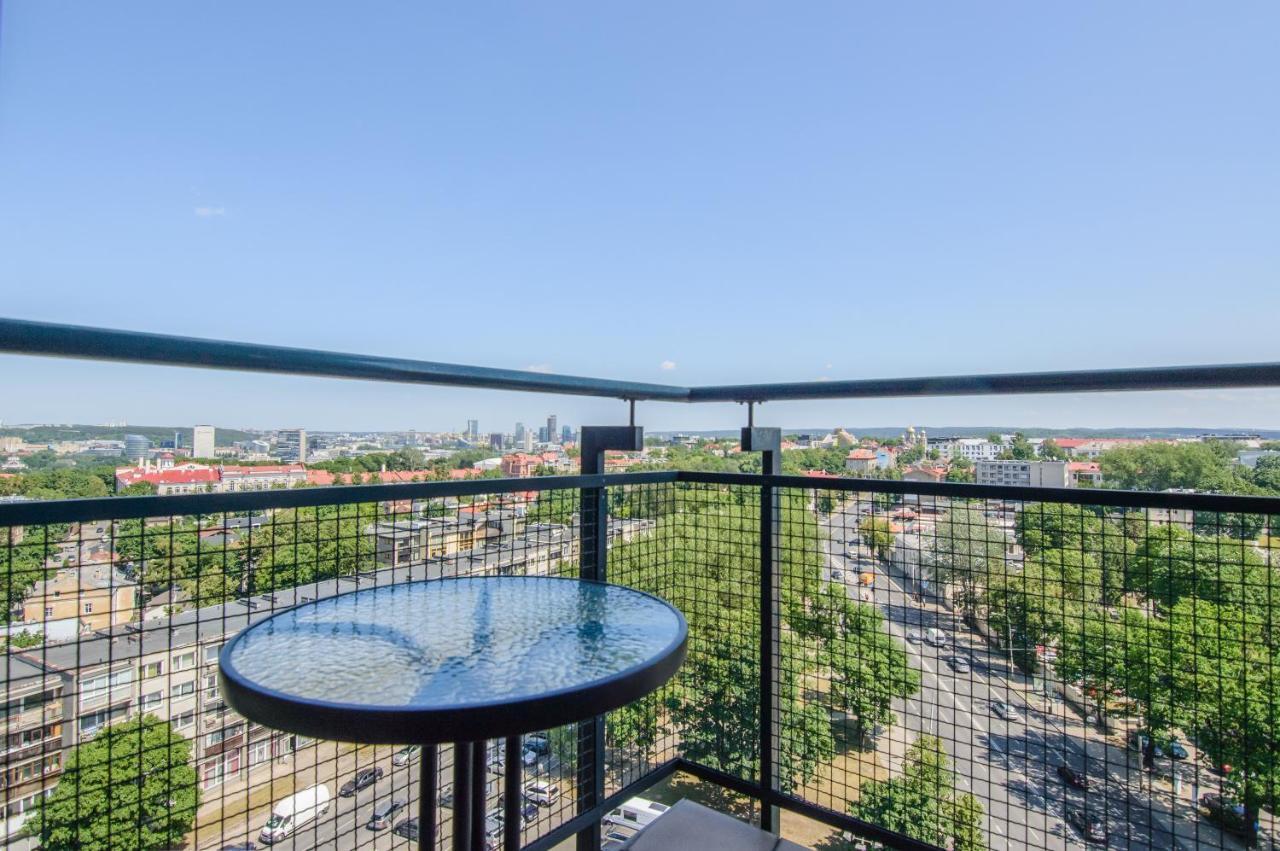 Helios Luxury Apartment In Vilnius Skyscraper Kültér fotó